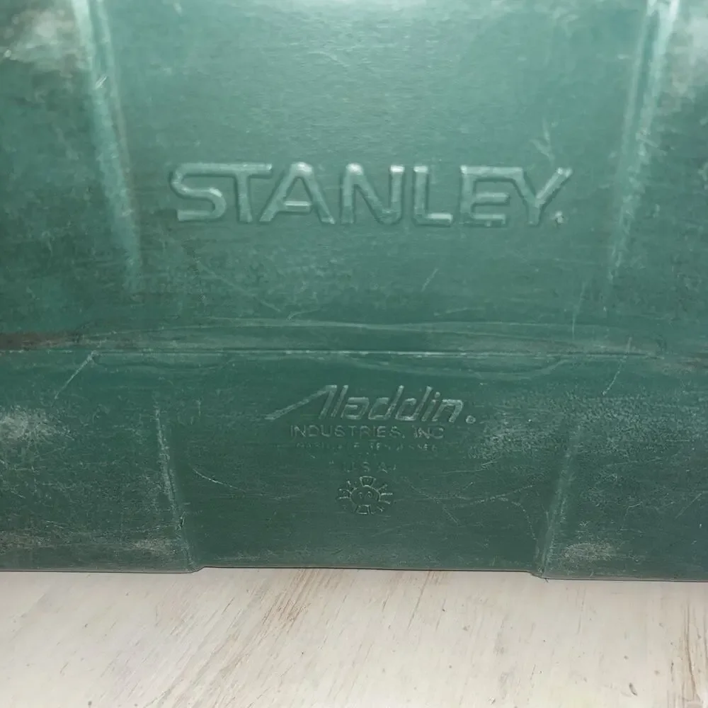 Vintage Stanley Aladdin Cooler Green Insulated Divided Lunch Box No Thermos USA - Picture 9 of 9